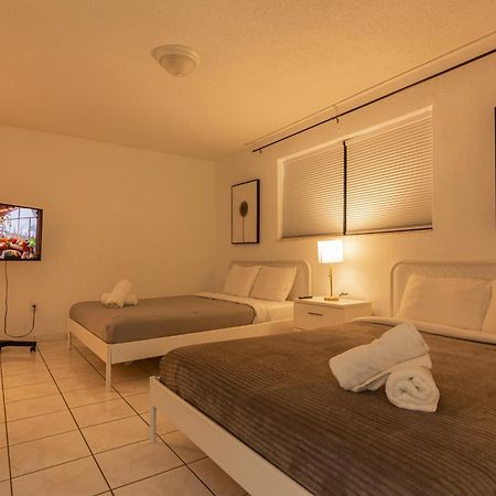 One Bedroom Apartment - With Parking & Balcony - Heart Of Wynwood Маями Екстериор снимка