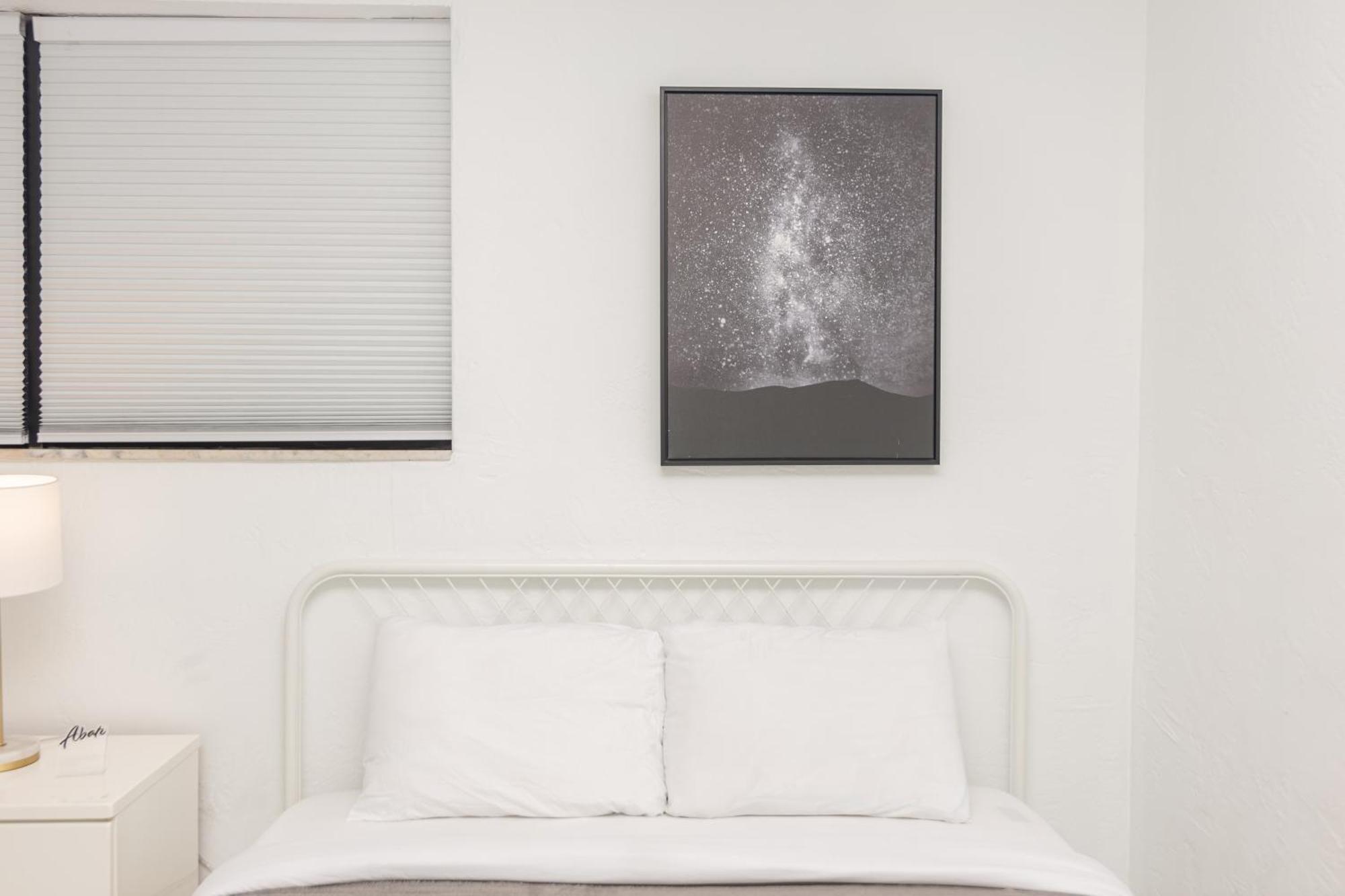 One Bedroom Apartment - With Parking & Balcony - Heart Of Wynwood Маями Екстериор снимка