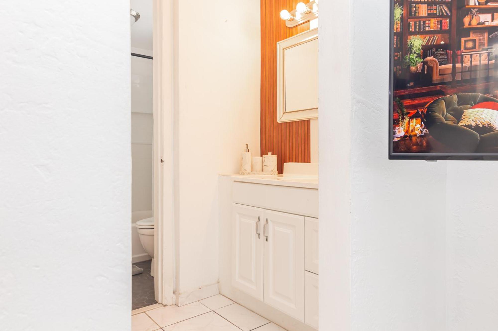 One Bedroom Apartment - With Parking & Balcony - Heart Of Wynwood Маями Екстериор снимка