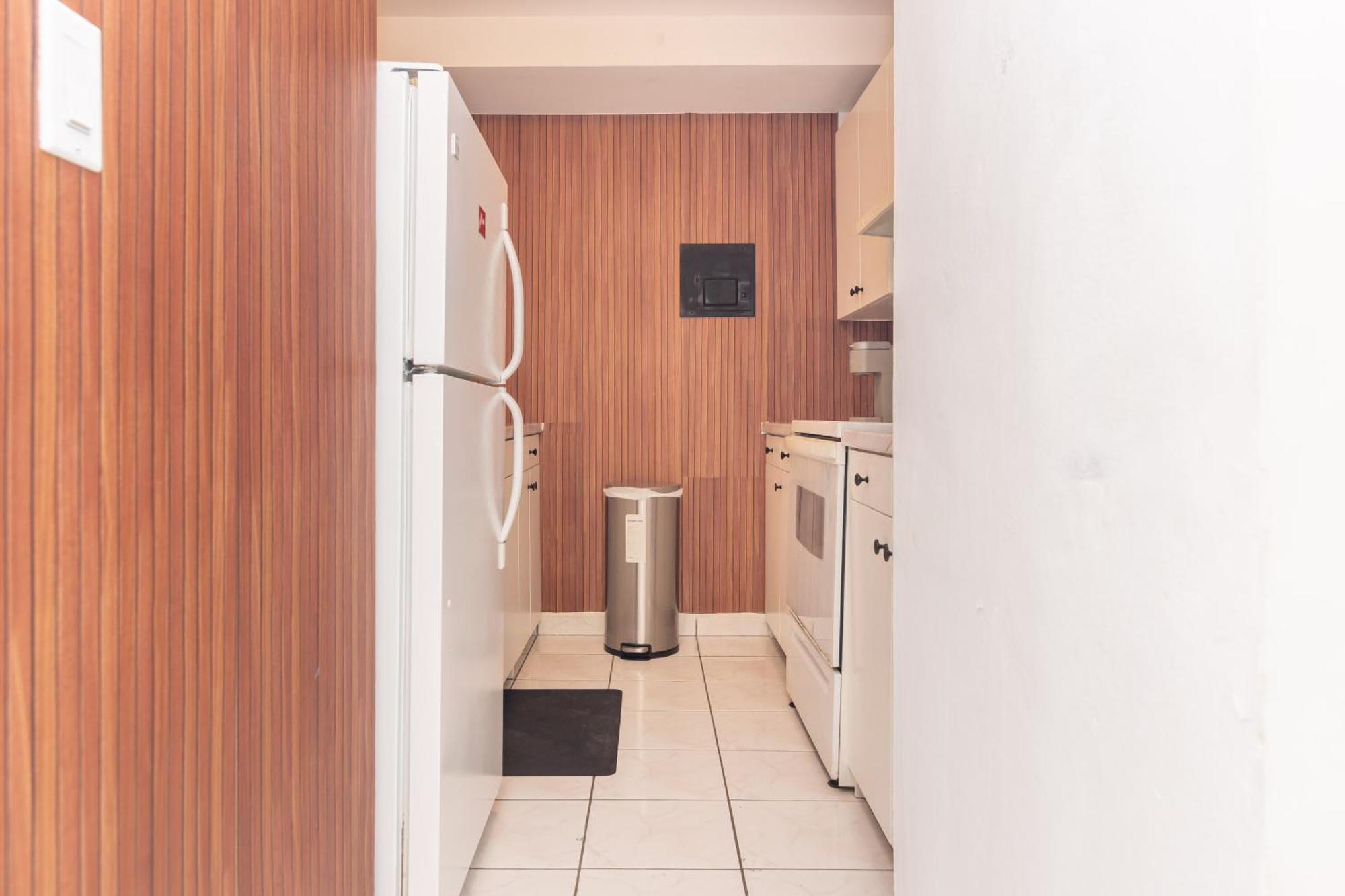 One Bedroom Apartment - With Parking & Balcony - Heart Of Wynwood Маями Екстериор снимка