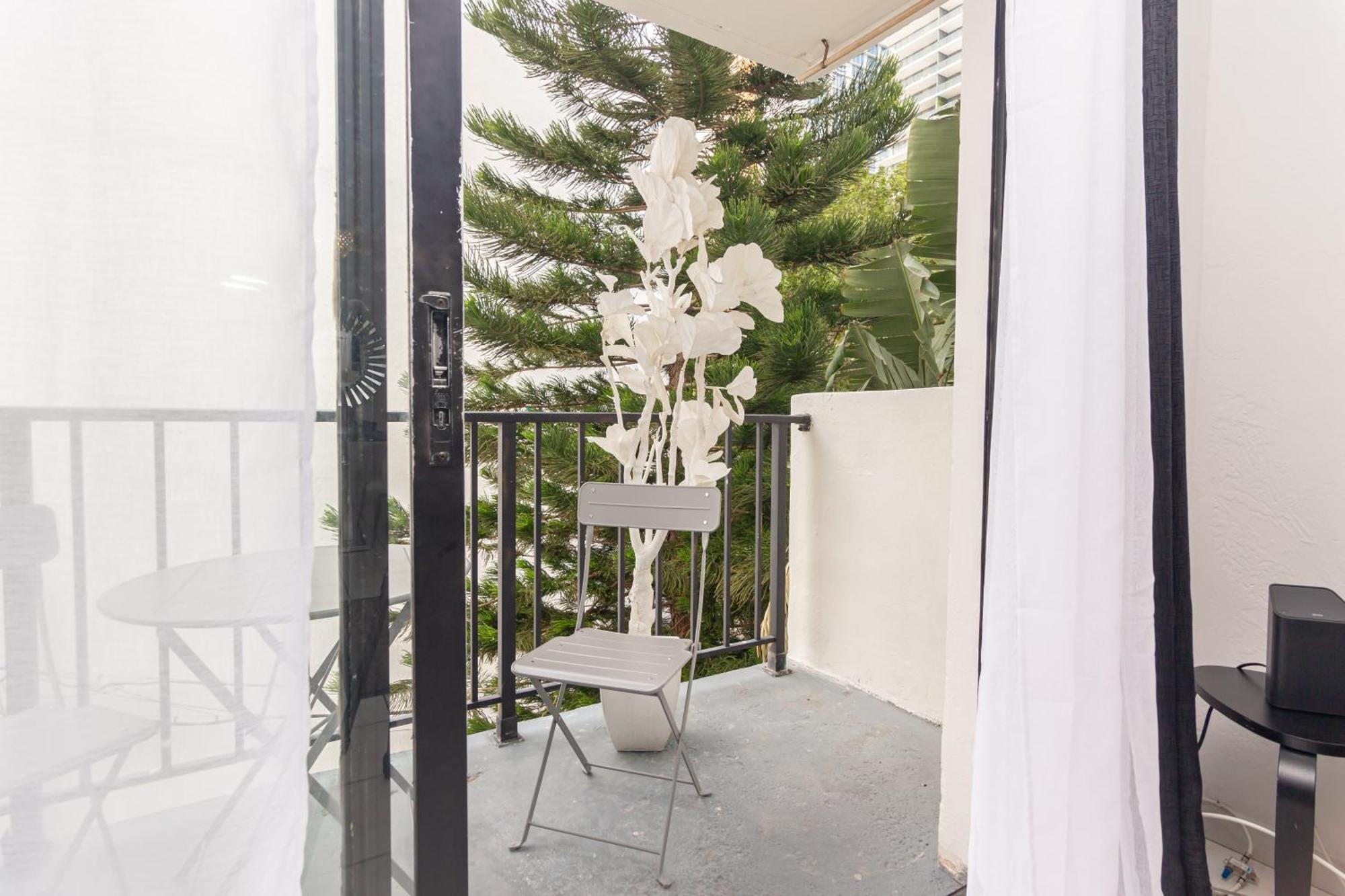 One Bedroom Apartment - With Parking & Balcony - Heart Of Wynwood Маями Екстериор снимка